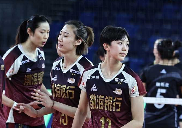 关于今晚体能课后，新疆广汇单刀错失备战欧超杯，压力陡增，纪律约束更严格的信息-九游娱乐